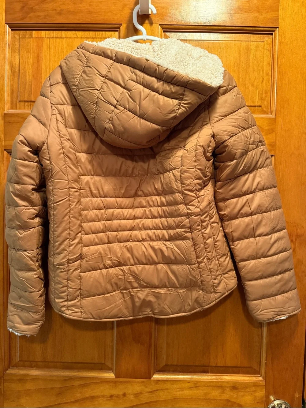 Women’s Hooded Puffer Jacket with Sherpa Lining - Tan